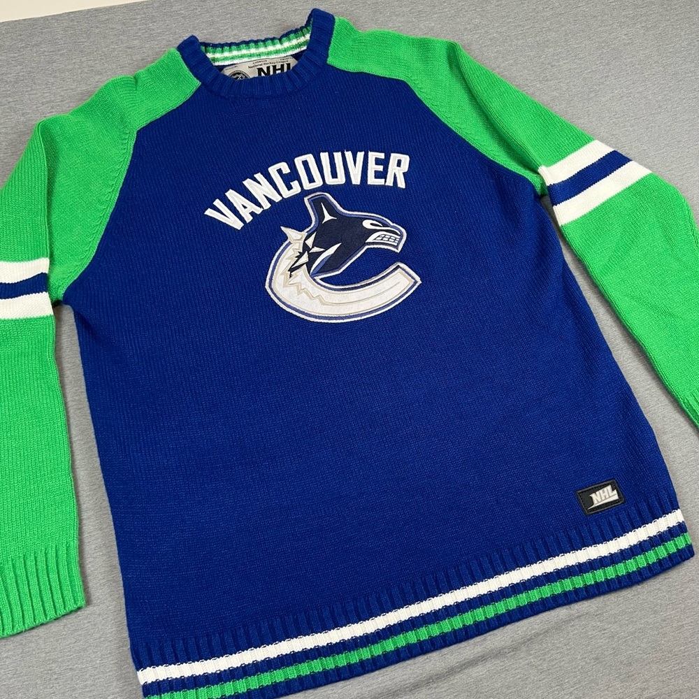 NHL Vancouver Canucks Blue and Green Crewneck Sweater